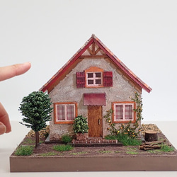 《送料無料》小さいお家　さんかく屋根のお家／庭つき 2枚目の画像
