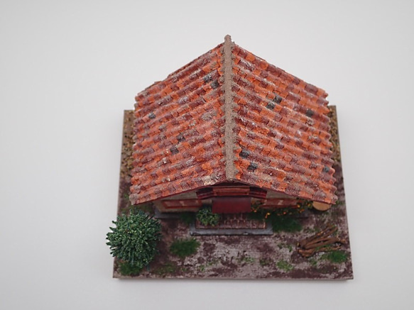 《送料無料》小さいお家　さんかく屋根のお家／庭つき 7枚目の画像