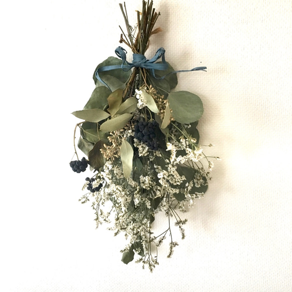 ユーカリのシャビーなドライフラワースワッグ ドライフラワー ミラベル