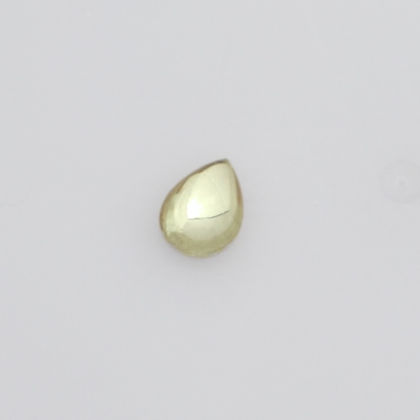 レア　ヴィンテージSaphiret（サフィレット）　グリーンイエローカラー　ペアシェイプ　18×13mm　台座付き