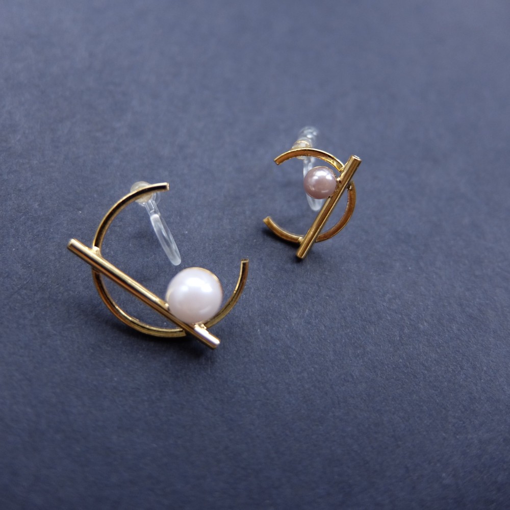 C design【gold white pearl×pink】【イヤリング】