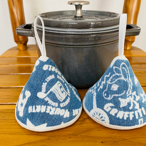 2個セット☆三角鍋つかみ☆staub にいかがでしょうか？デニム