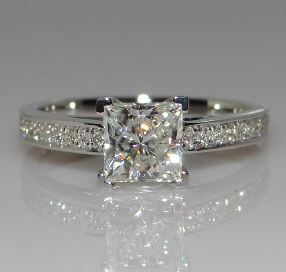 送料無料★婚約指輪 ギフト ジルコニア※金属アレ対応リング 指輪 ホワイトゴ―ルド S925刻印 1枚目の画像