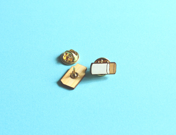 Wooden mini pins(Milk) 2枚目の画像