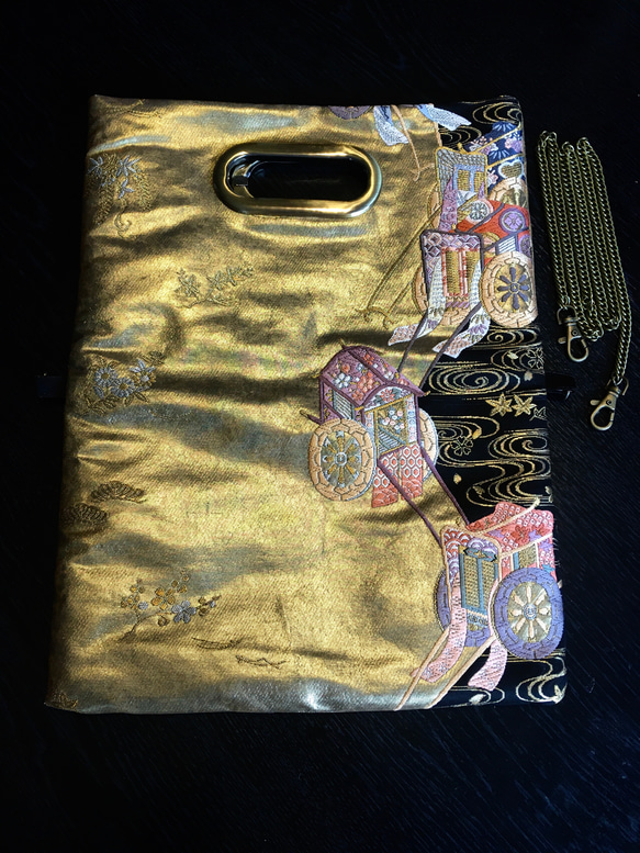 お値下げ5000円→3500円着物リメイク 帯バッグ  豪華金糸御所車袋帯クラッチバッグ obi kimono 3枚目の画像