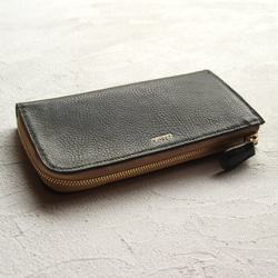 tocon(グリーン）職人が手縫いで仕立てたL字ファスナー長財布/イタリア産ミネルバボックスとブッテーロレザーを使用。 2枚目の画像