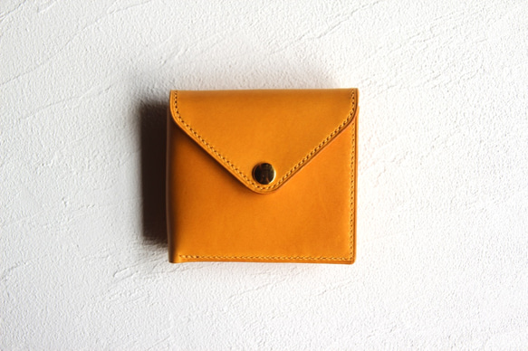 peku 職人が手縫いで仕立てたパスケース付きイエローコンパクト財布/イタリア産ブッテーロレザー使用。 5枚目の画像