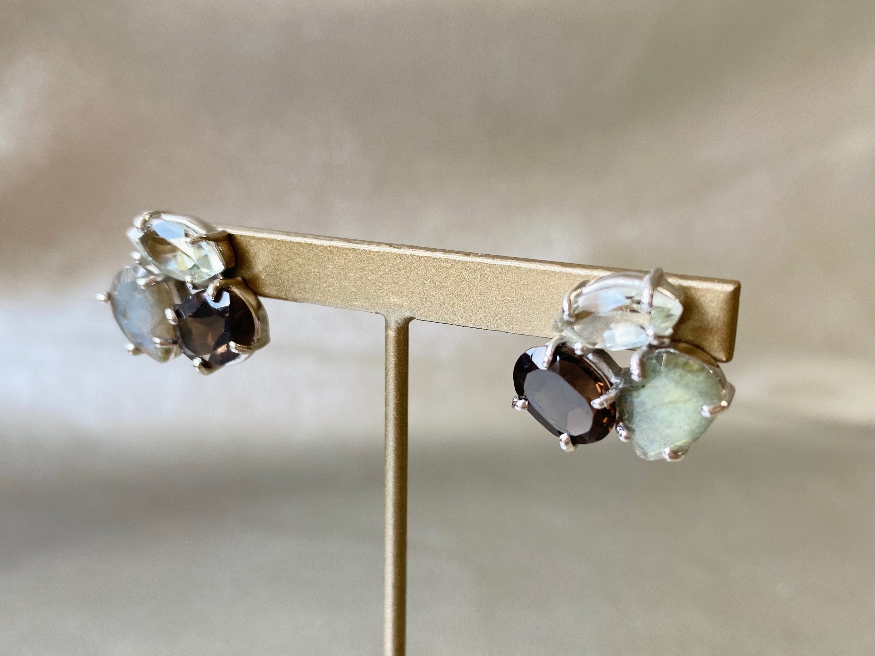 《SV925＋ロジウムコーティング》天然石ピアス◇スモーキークォーツ◇グリーンアメジスト◇ラブラドライト