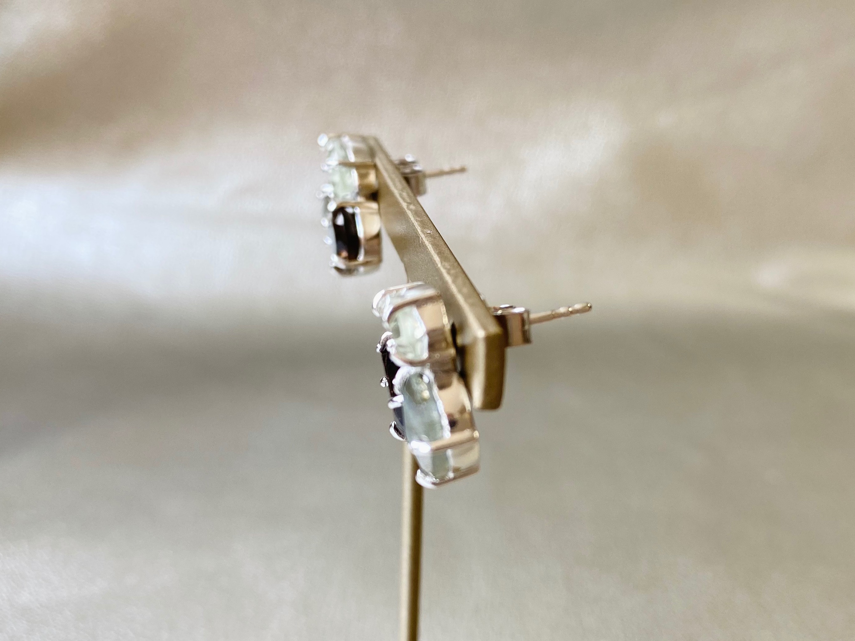 《SV925＋ロジウムコーティング》天然石ピアス◇スモーキークォーツ◇グリーンアメジスト◇ラブラドライト