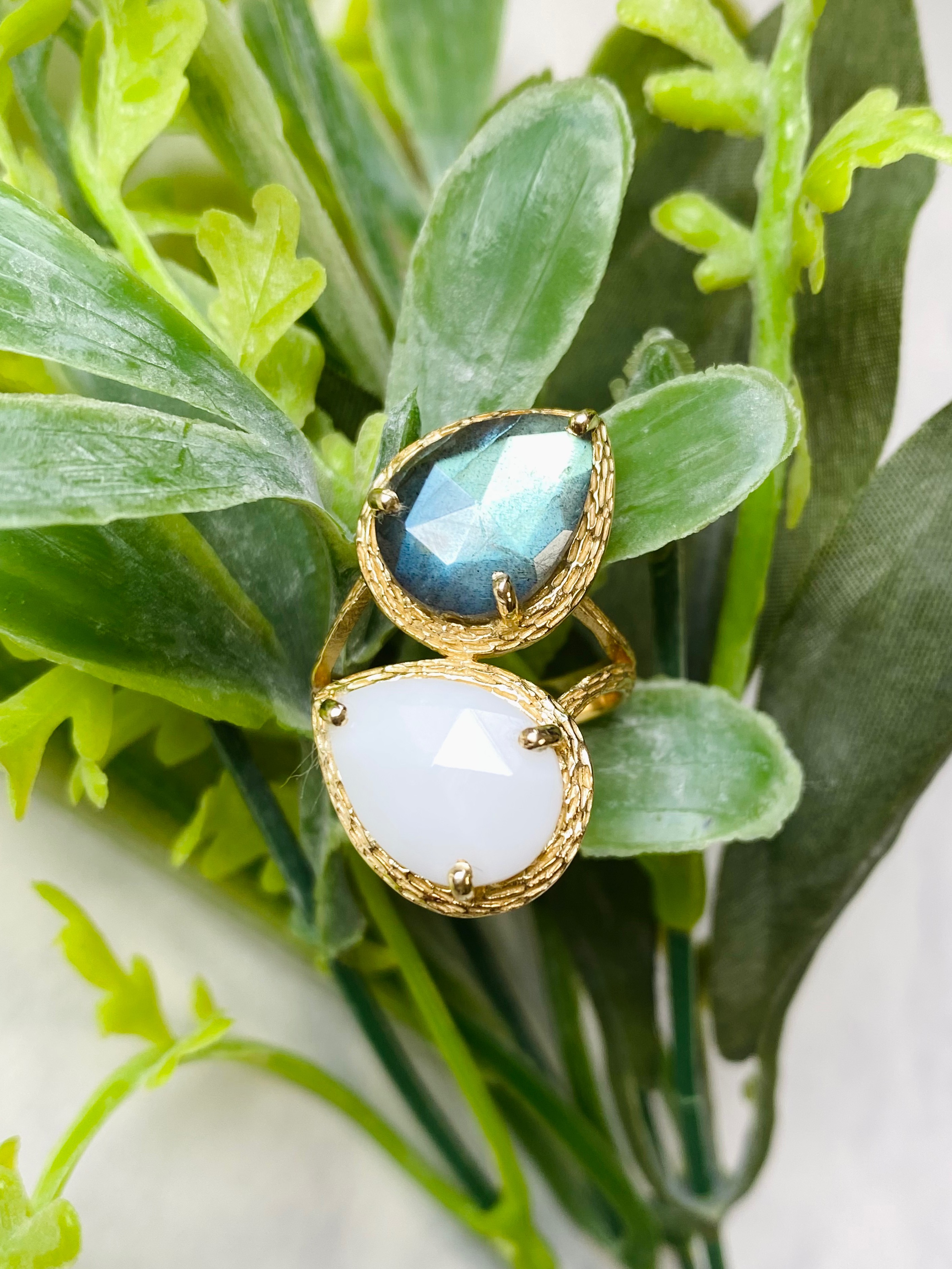 《SV925+K18YGコーティング》天然石リング◇ホワイトアゲート◇ラブラドライト