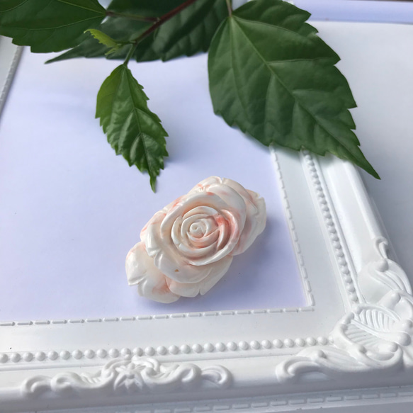 珊瑚彫刻品【薔薇】アウトレットセール品 3枚目の画像