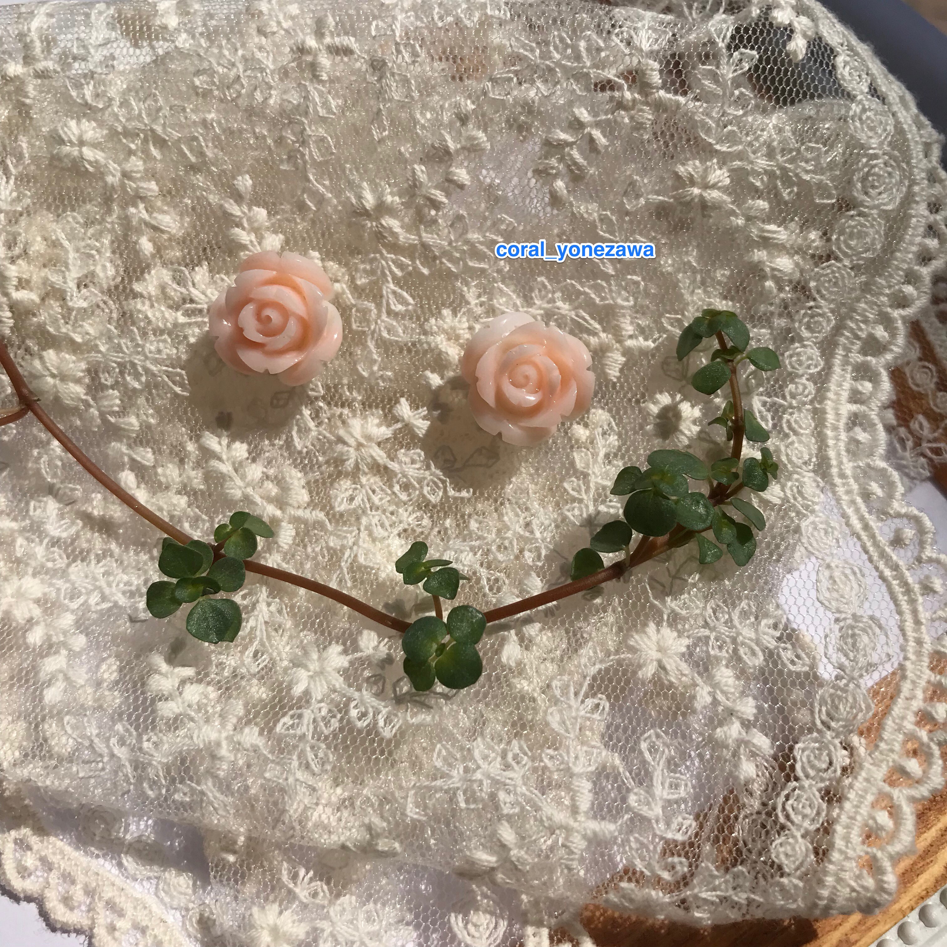 【逸品】プラチナ宝石珊瑚ピアス〜rose〜