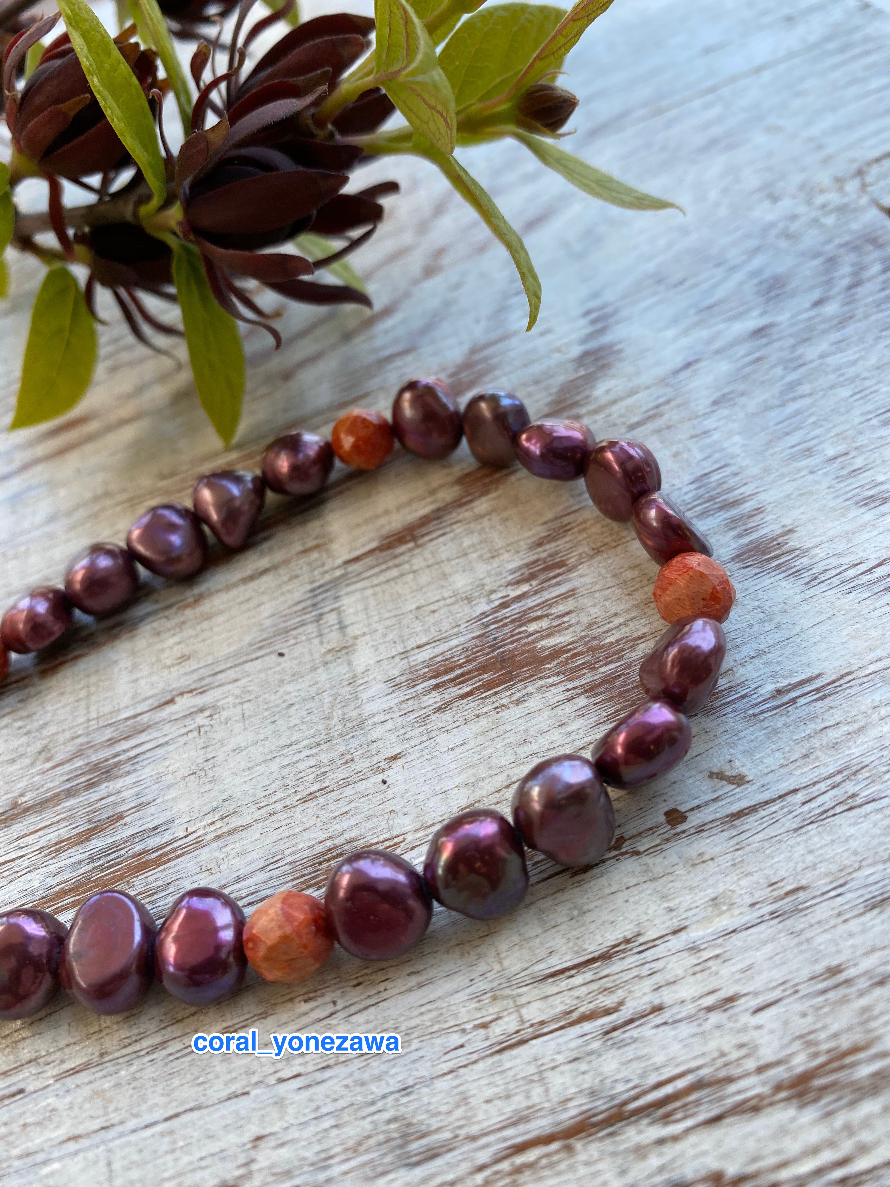 オトナ女子に贈る…シックなワインカラー淡水パールとさんごの一品物ネックレス