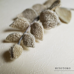 草木染め布花のブローチ「ユーカリ」 4枚目の画像
