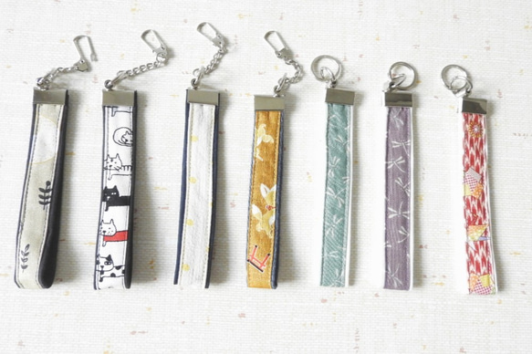 {折扣優惠} 紫色蜻蜓匙扣// 和風鎖匙扣, 日本布吊飾 , 可愛鑰匙圈吊飾, 車匙鎖匙扣, 小禮物 第4張的照片