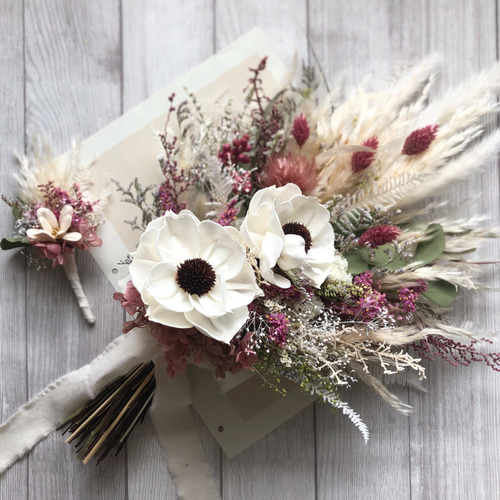 sold～ アネモネとテラコッタオレンジのスワッグブーケ プリザーブド