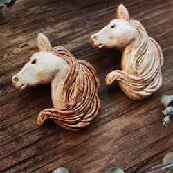 -koku- 馬胸針 第4張的照片