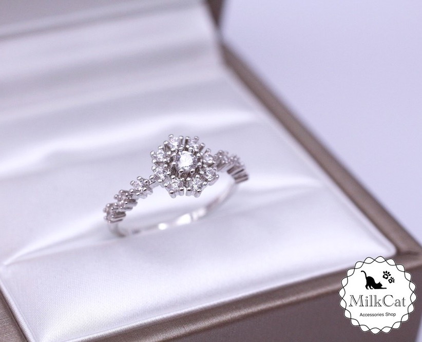 雪結晶❆クリアストーン シルバーリング（敏感肌対応）