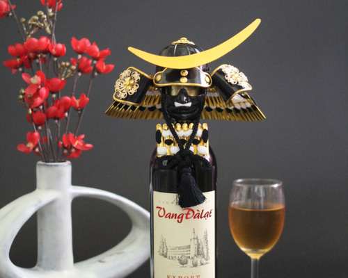 SAMURAI BOTTLE 兜型装飾品 白と紺 SAMURAI BOTTLE 兜型装飾品 白と紺