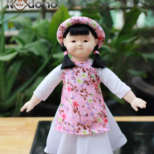 送料無料】伝統的な アオザイ 衣装 ・ ベトナム人形 その他人形 kodomo