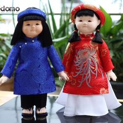 【送料無料】ベトナム結婚式　伝統的なアオザイ衣装　・　ベトナム人形 1枚目の画像