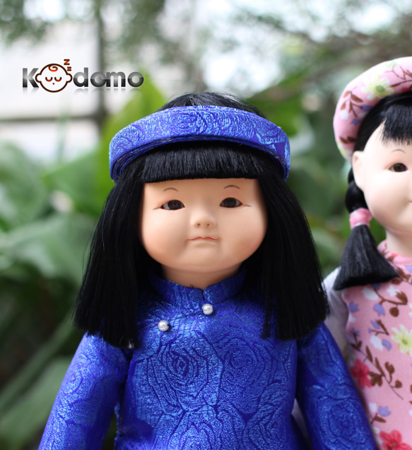 【送料無料】ベトナム結婚式　伝統的なアオザイ衣装　・　ベトナム人形 5枚目の画像