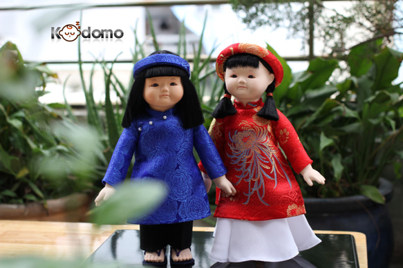 【送料無料】ベトナム結婚式　伝統的なアオザイ衣装　・　ベトナム人形 7枚目の画像