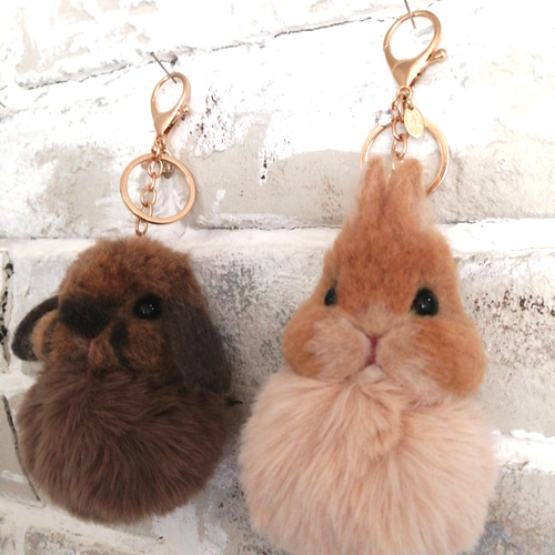 送料無料】羊毛フェルトうさぎのぽんぽんバッグチャーム(ネザーランド