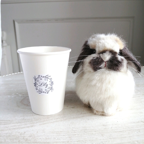 羊毛フェルトリアルうさぎ お座りホーランドロップ (ブロークン