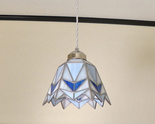 幾何学的デザイン ブラックペンダントライト Wire × Diamond ワイヤーをつかった ひし形 ペンダントライト