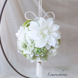 ボールブーケ　ホワイト＆グリーン　送料無料 1枚目の画像