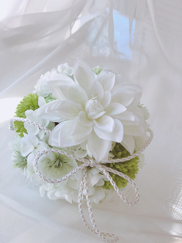 ボールブーケ　ホワイト＆グリーン　送料無料 3枚目の画像