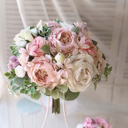 ニュアンスピンクのラナンキュラスのウェディングブーケ&ブートニア