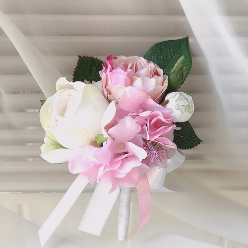 ニュアンスピンクのラナンキュラスのウェディングブーケ&ブートニア