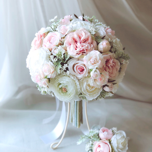 パウダリーなウェディングブーケ ピンク×白×緑 SOLD ブーケ