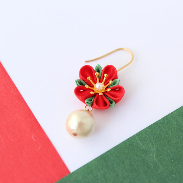 耳環/樹脂耳環 Tsumamizaiku 聖誕花 &lt;&lt;定做&gt;&gt; 第3張的照片