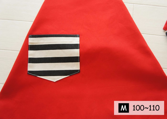 こどもエプロンM[100-110]　三角巾セット　赤とブラックボーダー 2枚目の画像