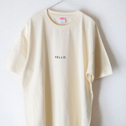 オーバービッグTシャツ「HELLO.」／クリーム 1枚目の画像