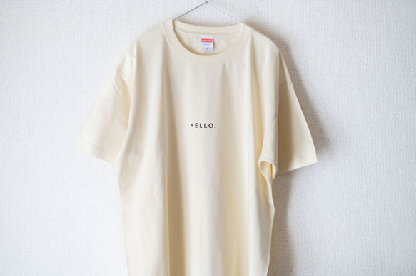 オーバービッグTシャツ「HELLO.」／クリーム 1枚目の画像