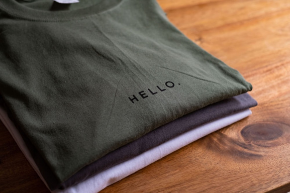 ビッグロングTシャツ「HELLO.」／チャコール 4枚目の画像