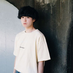 オーバービッグTシャツ「monday.」／クリーム 1枚目の画像