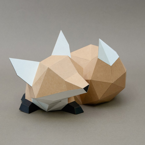 DIY 手作り 3D 紙モデル装飾品小動物シリーズ - 尻尾付き座っているかわいい小さなキツネ (4 色オプション) 3枚目の画像