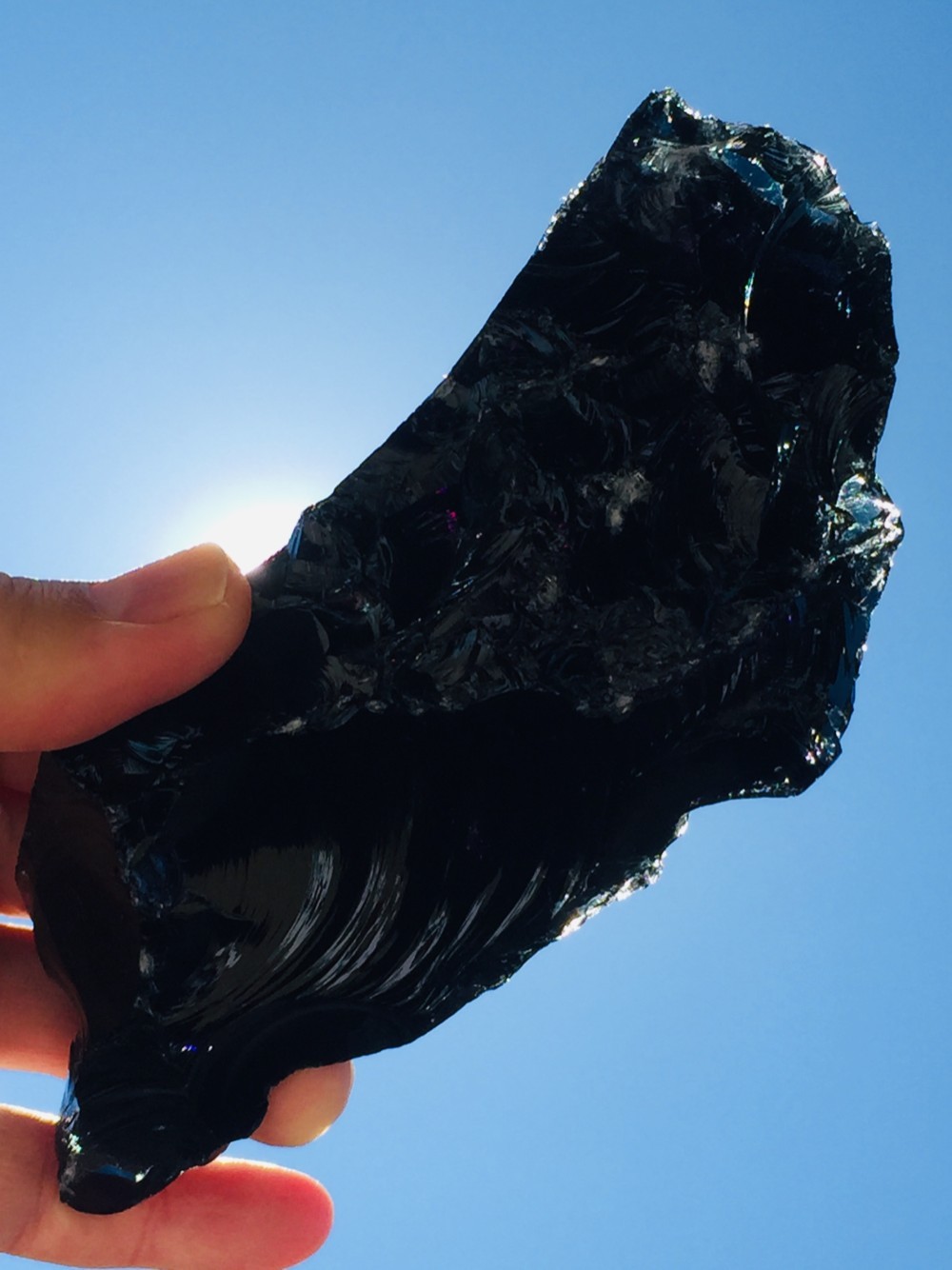 特価　目玉商品　アンダラクリスタル「漆黒」原石１ｋｇ未満