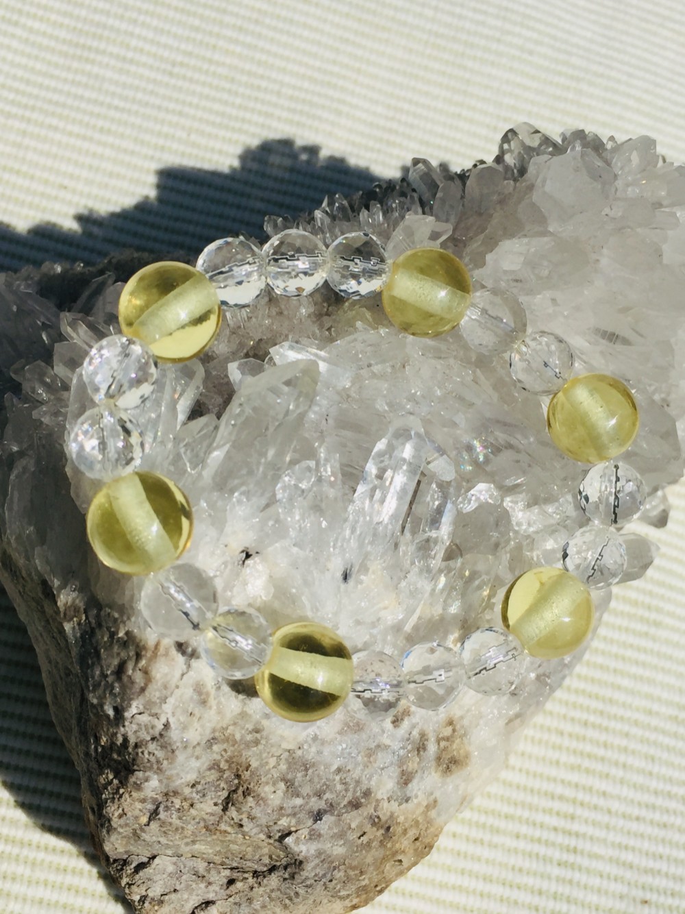 酷暑BIGセール開催中　アンダラクリスタルと光の王者究極合体ブレスレット「地上最光✨」