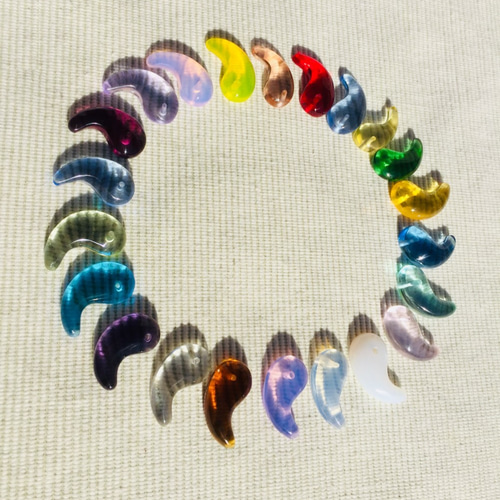 M【限定出品】奇跡と魂の上昇/アンダラクリスタル/無限の愛を叶える 史上初 アンダラクリスタルの「2022無限勾玉∞」22色の赤