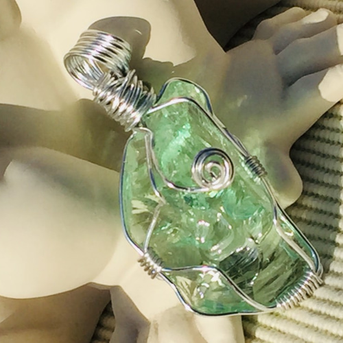 お値下げ希少アンダラクリスタルインドネシア産 1800g