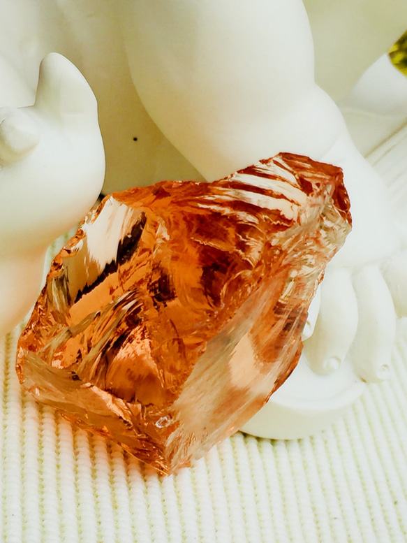 元気でる インドネシア産アンダラクリスタル 「ハッピーピーチ」原石  