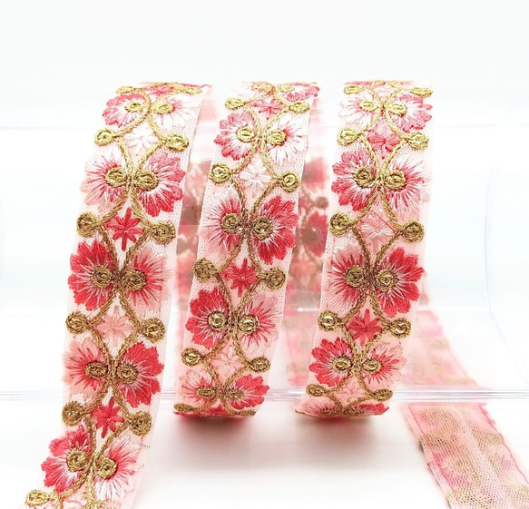 刺繍リボン 50cm　バタフライ風フラワー ピンク　インド製　INRIBUN5　rib03bir 1枚目の画像