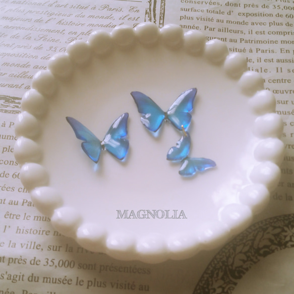 再✮ゆらゆら揺れる　BLUE　Butterfly　ｱｼﾝﾒﾄﾘｰPierce or Earring 1枚目の画像