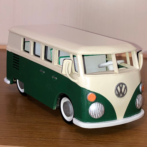 バスミニカー 木製台座付き 101137.jpg